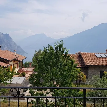 Villa Villetta Cece Bella Vista Sul Garda By Garda Domus Mea